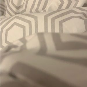 Meet your Posher, Armonee